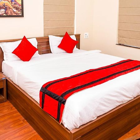 Oyo 7187 Earth Aromaa Otel Kalküta Dış mekan fotoğraf