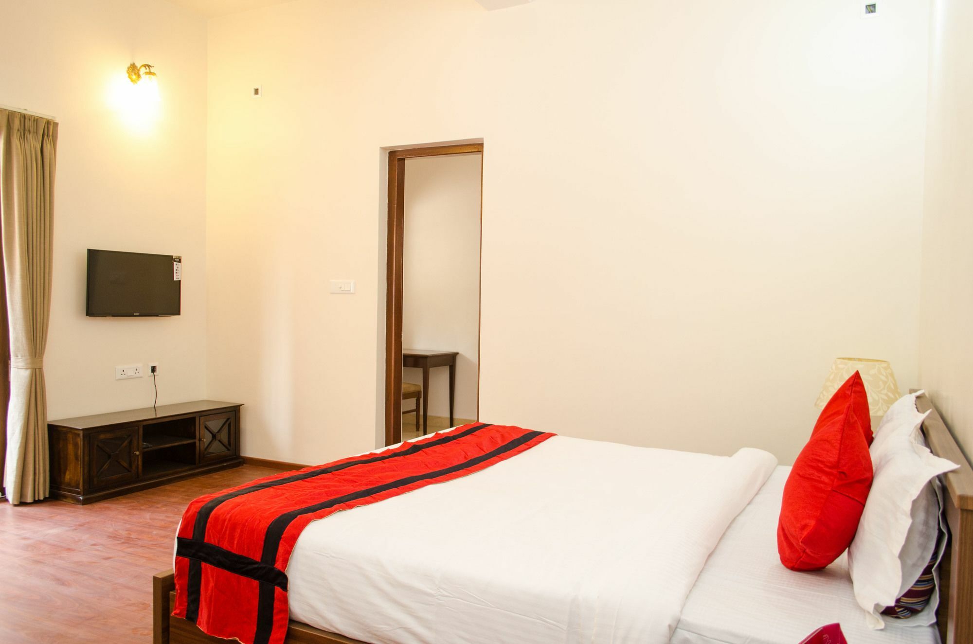Oyo 7187 Earth Aromaa Otel Kalküta Dış mekan fotoğraf
